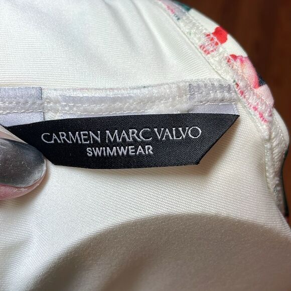 Carmen Marc Valvo Bikini, tie front floral, 2 piece set, Medium - Picture 12 of 13